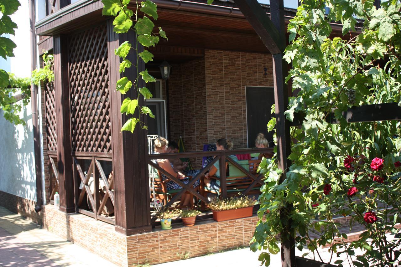 Akvitaniya Mini-Hotel Bugaz Exterior foto
