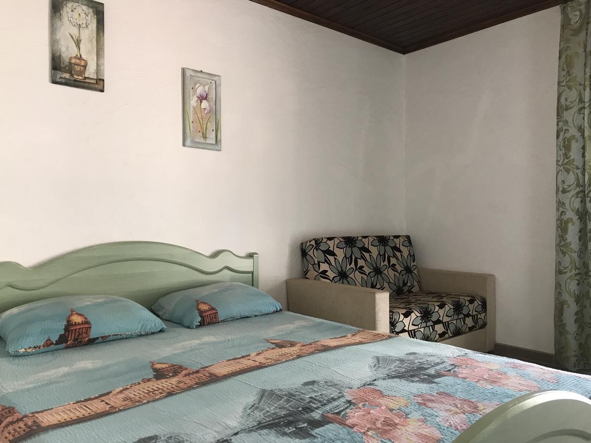 Akvitaniya Mini-Hotel Bugaz Exterior foto